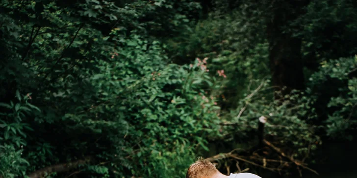 Focení v ateliéru či exteriéru: páry, rodiny či portréty, těhotenské i tematické fotky