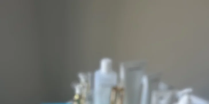 Jemný chemický peeling s AHA kyselinami nebo luxusní Golden Glow Ritual