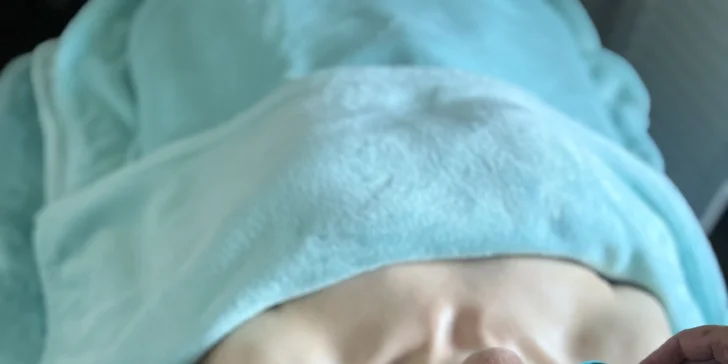 Jemný chemický peeling s AHA kyselinami nebo luxusní Golden Glow Ritual