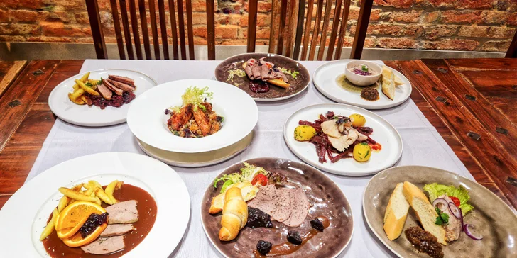 6chodové zvěřinové menu v Rožnovských pivních lázních pro 2 osoby