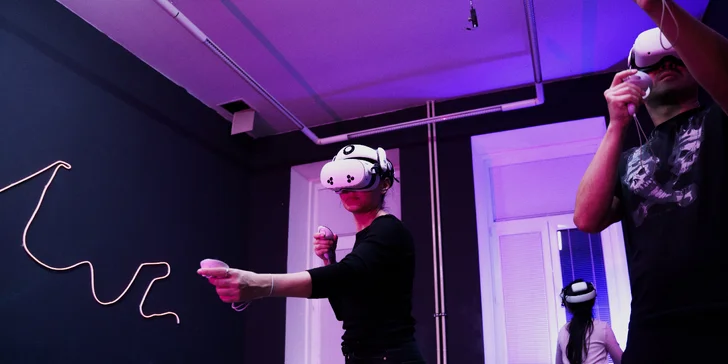 Virtuální realita na špičkovém herním zařízení Meta Quest 2: 55 minut až pro 4 hráče, mnoho různých her