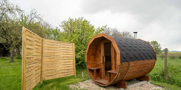 Romantika v srdci Českého ráje: moderní posed pro 2 osoby, sauna a koupací sud