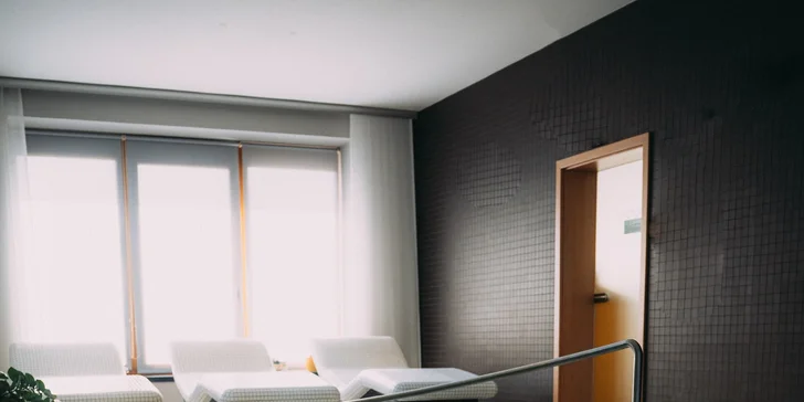 Zážitkový pobyt na jižní Moravě: snídaně, 3chodová večeře, privátní wellness i víno z vlastního vinařství