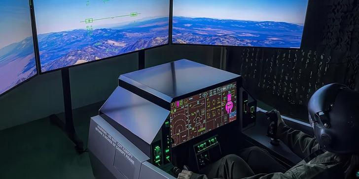 Nebeský zážitek v simulátoru stíhačky F-35: let na 30 až 90 minut pro 1 i 2 osoby