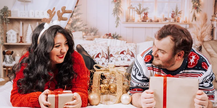 Focení v ateliéru či exteriéru: páry, rodiny či portréty, těhotenské i tematické fotky