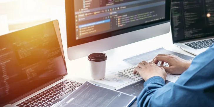 Vytvořte vlastní počítačovou hru od A do Z: online programátorský kurz s lektorem