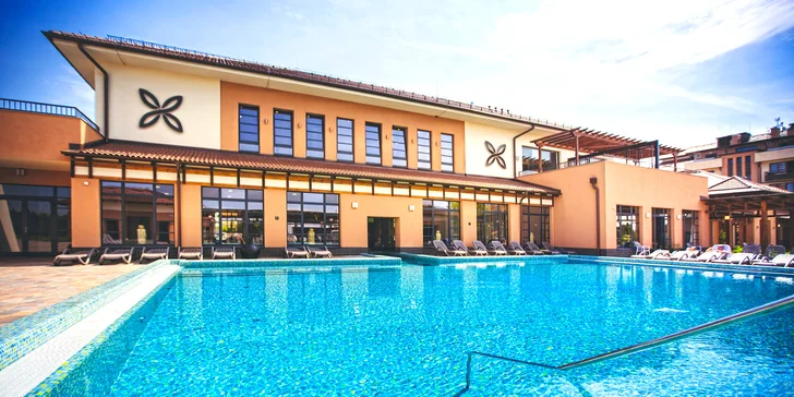 Odpočinek a romantika ve špičkovém hotelu v lázních Bükfürdő: wellness i polopenze