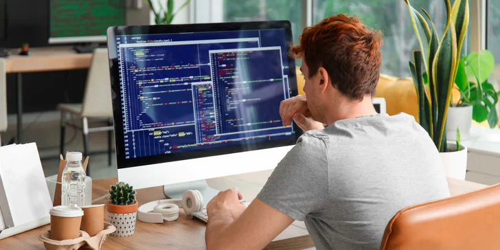 Vytvořte vlastní počítačovou hru od A do Z: online programátorský kurz s lektorem