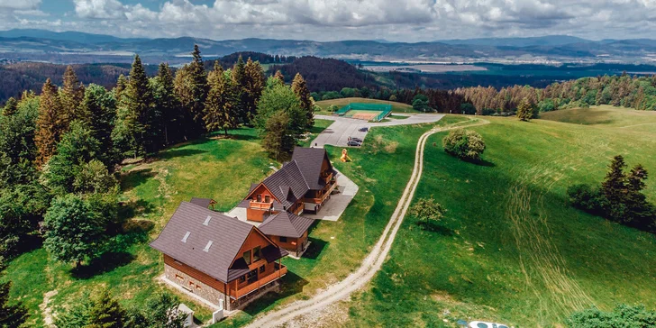 Pobyt v srdci Velké Fatry: rodinný penzion se stravou a vstupem do wellness