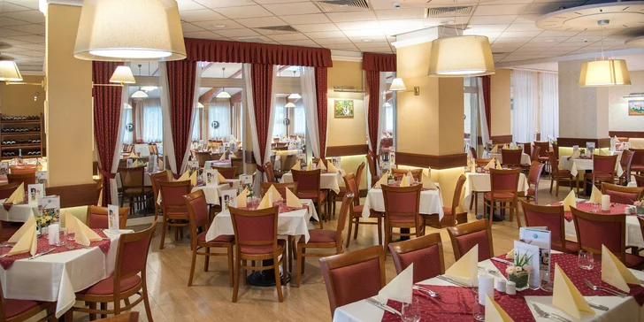 Pobyt v maďarském Hévízu kousek od Balatonu: polopenze a neomezený wellness