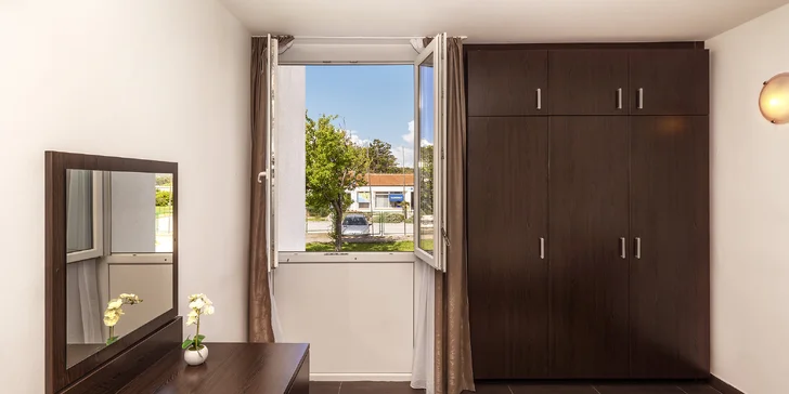 Pohodová dovolená na Krku: 3* hotel u pláže, polopenze, dítě do 11,9 let zdarma