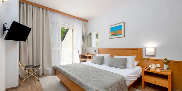 Dubrovník: hotel u pláže, polopenze a výhled na Elafitské ostrovy