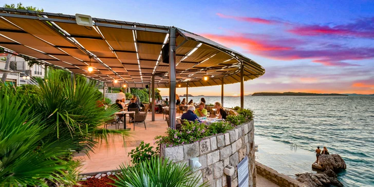 Dubrovník: hotel u pláže, polopenze a výhled na Elafitské ostrovy