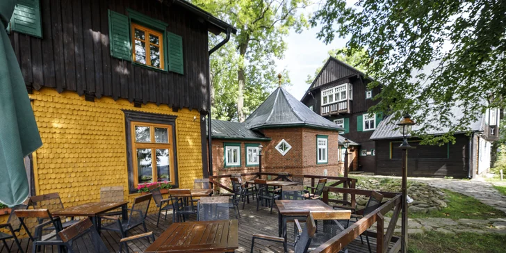 Pobyt ve vyhlášeném historickém penzionu Rejvíz s výborným jídlem a wellness