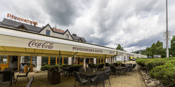 Hotel s pivovarem v Krkonoších: snídaně či polopenze, možnost exkurze i romantické večeře