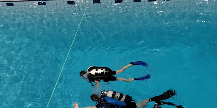 Rekreační potápění: zkušební ponor v plaveckém bazénu pro jednoho