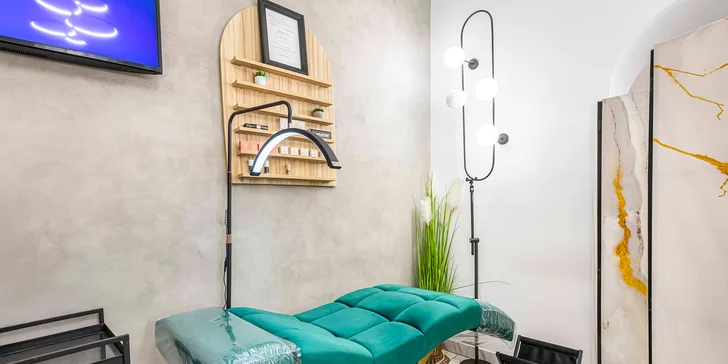 Nový permanentní make-up či korekce stávajícího: obočí, oční linky či rty