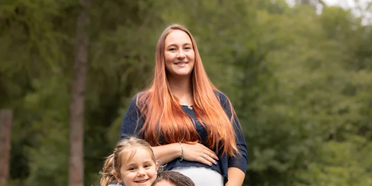 Zastavte na chvíli čas: rodinné focení v exteriéru, 5–35 upravených fotek