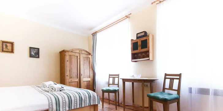 Pohoda v srdci Mikulova: víno, domácí dezerty a komfort s atmosférou první republiky