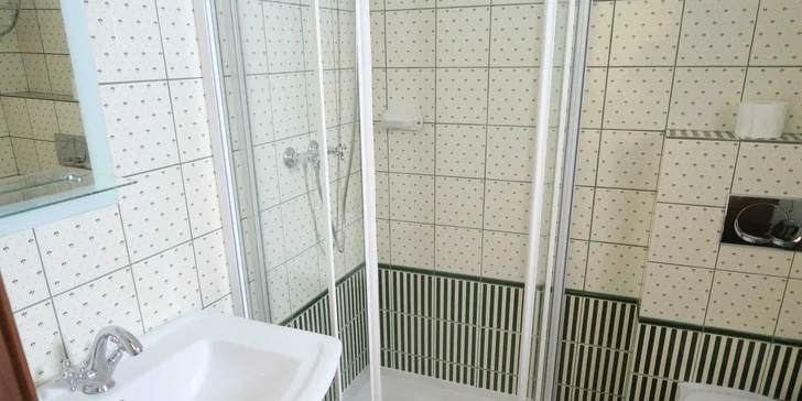 Pohoda v srdci Mikulova: víno, domácí dezerty a komfort s atmosférou první republiky