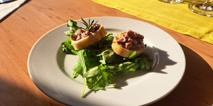 Pobyt na jižní Moravě: snídaně, neomezená konzumace sudového vína i bazén