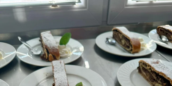 Pobyt na jižní Moravě: snídaně, neomezená konzumace sudového vína i bazén