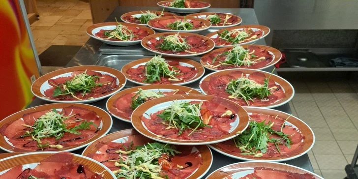 Zima v rakouských Alpách: 3* hotel se snídaní i polopenzí, sauny, karta výhod