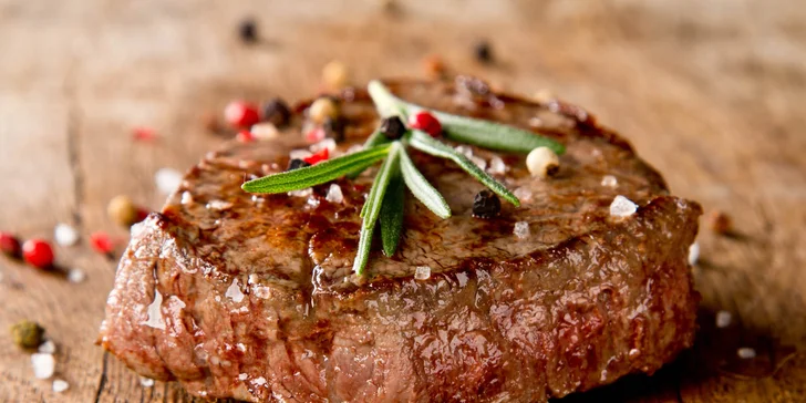 Otevřené vouchery na pokrmy i nápoje z vyhlášené české restaurace Naše Farma