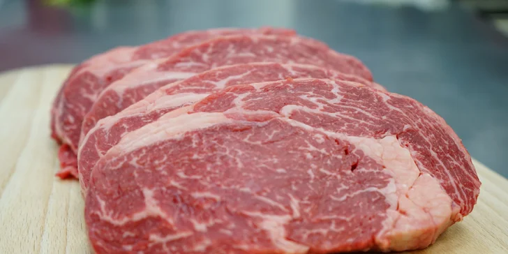 Otevřené vouchery na pokrmy i nápoje z vyhlášené české restaurace Naše Farma