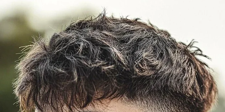 Pánské stříhání vlasů i vousů či premium balíček v salonu v Nuslích