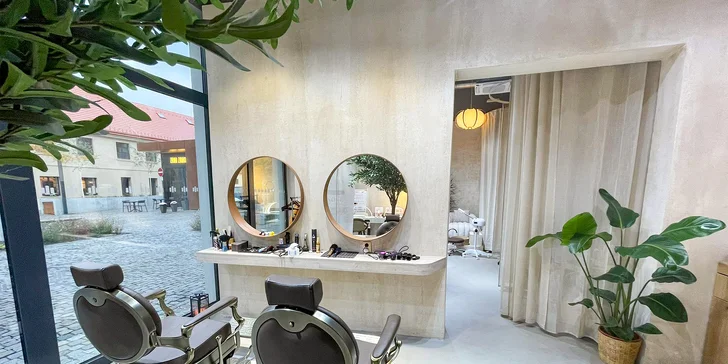 Pánské stříhání vlasů i vousů či premium balíček v salonu v Nuslích