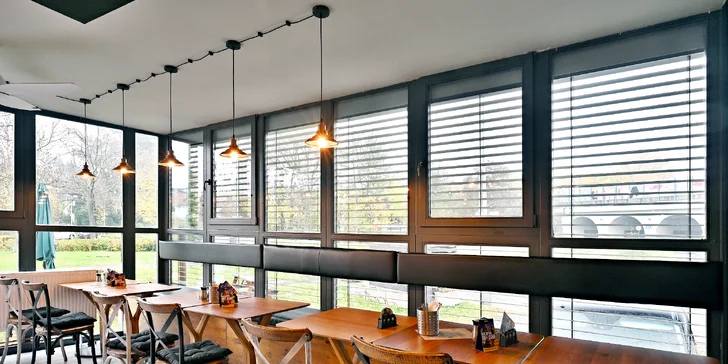 Dejte si do nosu poctivou masovou dobrotou: 300gramový tatarák s topinkami