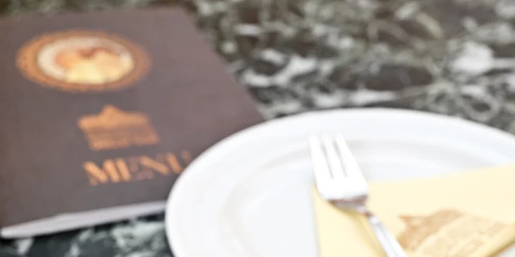 Káva a dort pro 2 osoby v nádherné secesní kavárně v Obecním domě