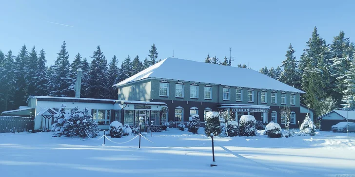 Pobyt v Jáchymově nedaleko Božího Daru: snídaně či polopenze, billiard, 5 km na Klínovec