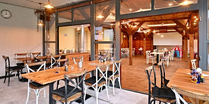 Dejte si do nosu poctivou masovou dobrotou: 300gramový tatarák s topinkami