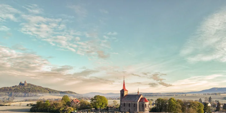 Chata v Českém ráji pro 2 osoby i relaxace v koupacím sudu a sauně