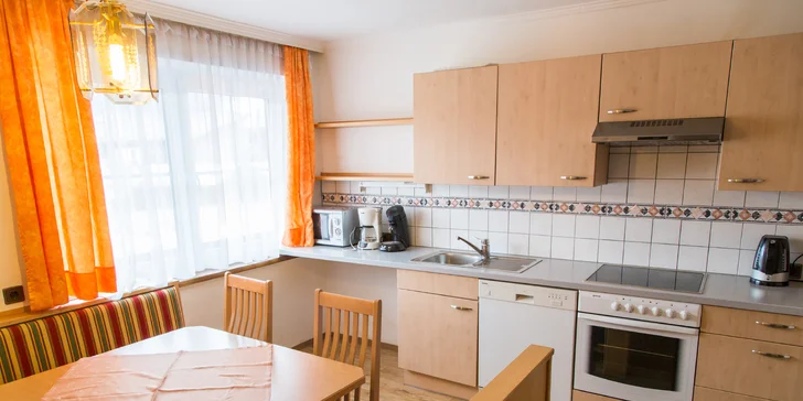 Alpské středisko Flachau: apartmány se vstupem do wellness, v létě karta výhod