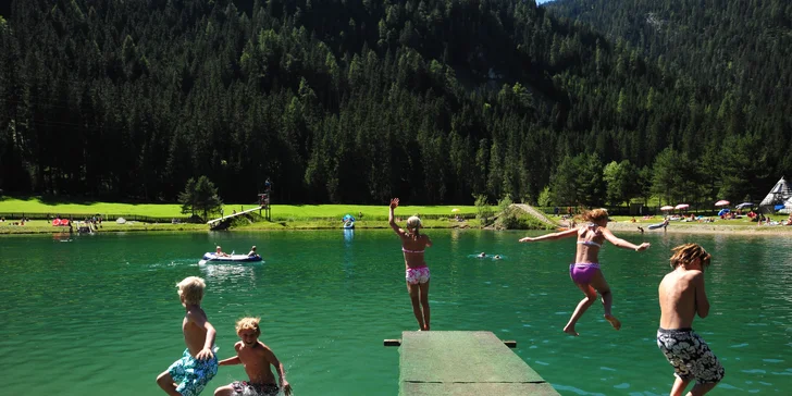 Alpské středisko Flachau: apartmány se vstupem do wellness, v létě karta výhod