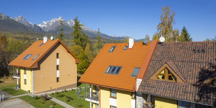 Apartmány v Dolním Smokovci se snídaní, sýrovým talířem a lahví vína