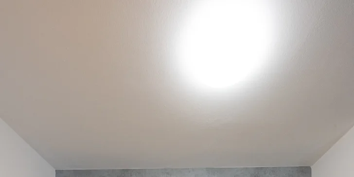 Apartmány v Dolním Smokovci se snídaní, sýrovým talířem a lahví vína