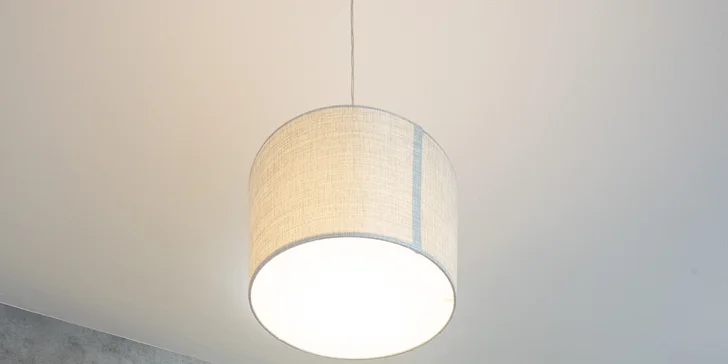 Apartmány v Dolním Smokovci se snídaní, sýrovým talířem a lahví vína