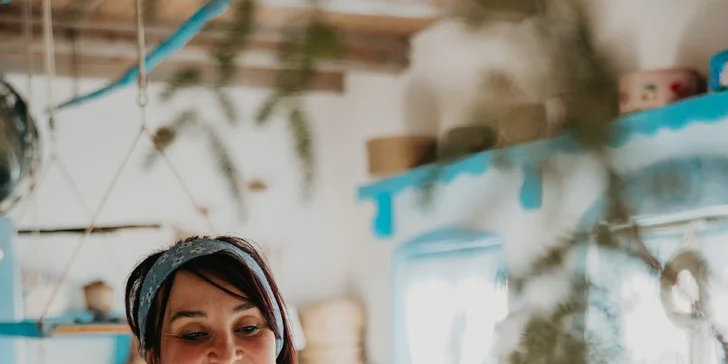 6hod. kurz pečení kvasového chleba od A do Z: hnětení, kynutí i vytopení tradiční pece