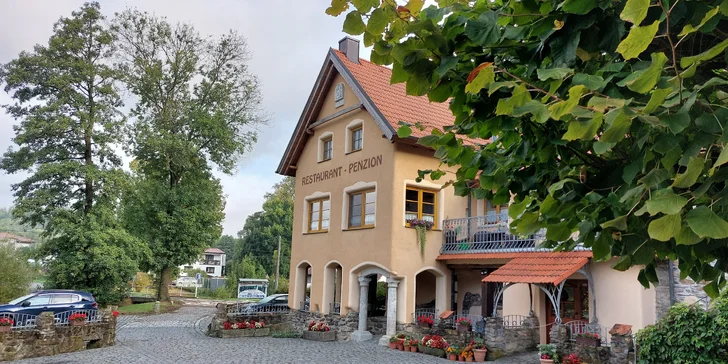 Rodinný penzion na Chodsku u Českého lesa: polopenze, cyklistika, hřiště i venkovní bazén