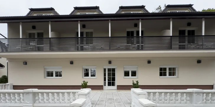 Relax a pohoda u Vinianského jezera: mezonetový apartmán až pro 6 osob, wellness