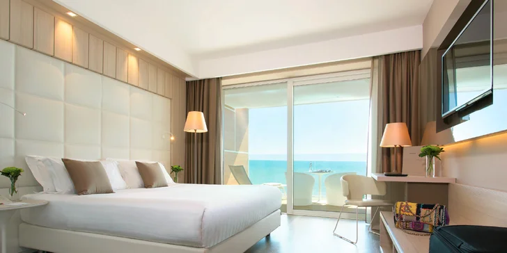Lido di Jesolo: 5* hotel s vlastní pláží a 70m bazénem, wellness, snídaně i lekce jógy