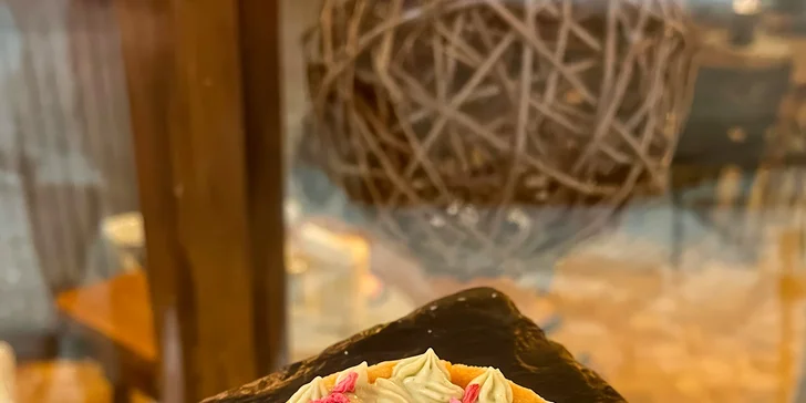 Voucher do restaurace Příčný řez v centru Prahy: 500 až 2000 Kč