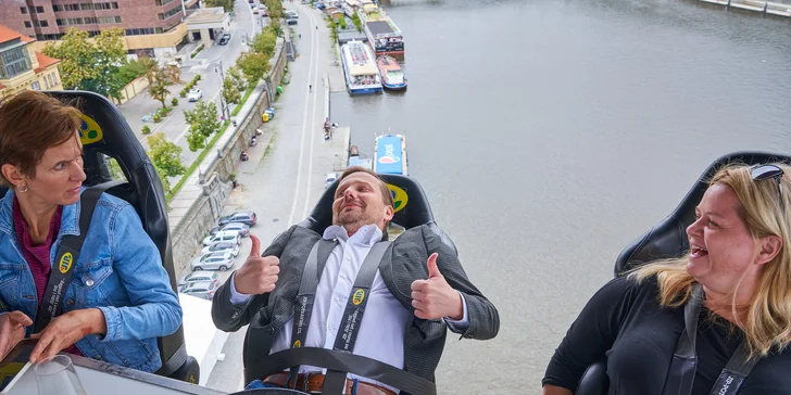 Adrenalinová romantika v oblacích nad Prahou: tapas, oběd či večeře od Dinner in the Sky