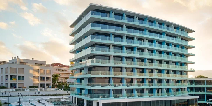 Chorvatský Split: 4* hotel u pláže, wellness, snídaně, plná či polopenze