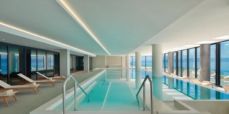 Chorvatský Split: 4* hotel u pláže, wellness, snídaně, plná či polopenze