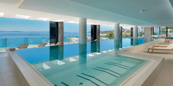 Chorvatský Split: 4* hotel u pláže, wellness, snídaně, plná či polopenze